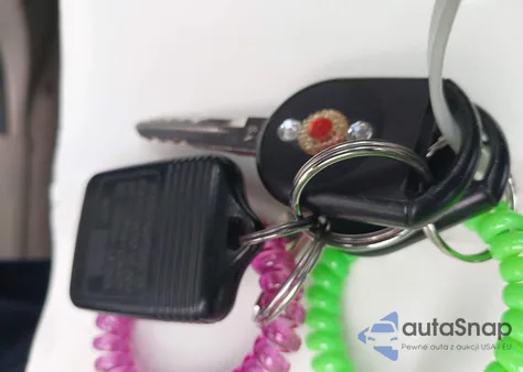 2010 Ford Focus Sel z USA, uszkodzony, nr VIN 1FAHP3HN4AW206684